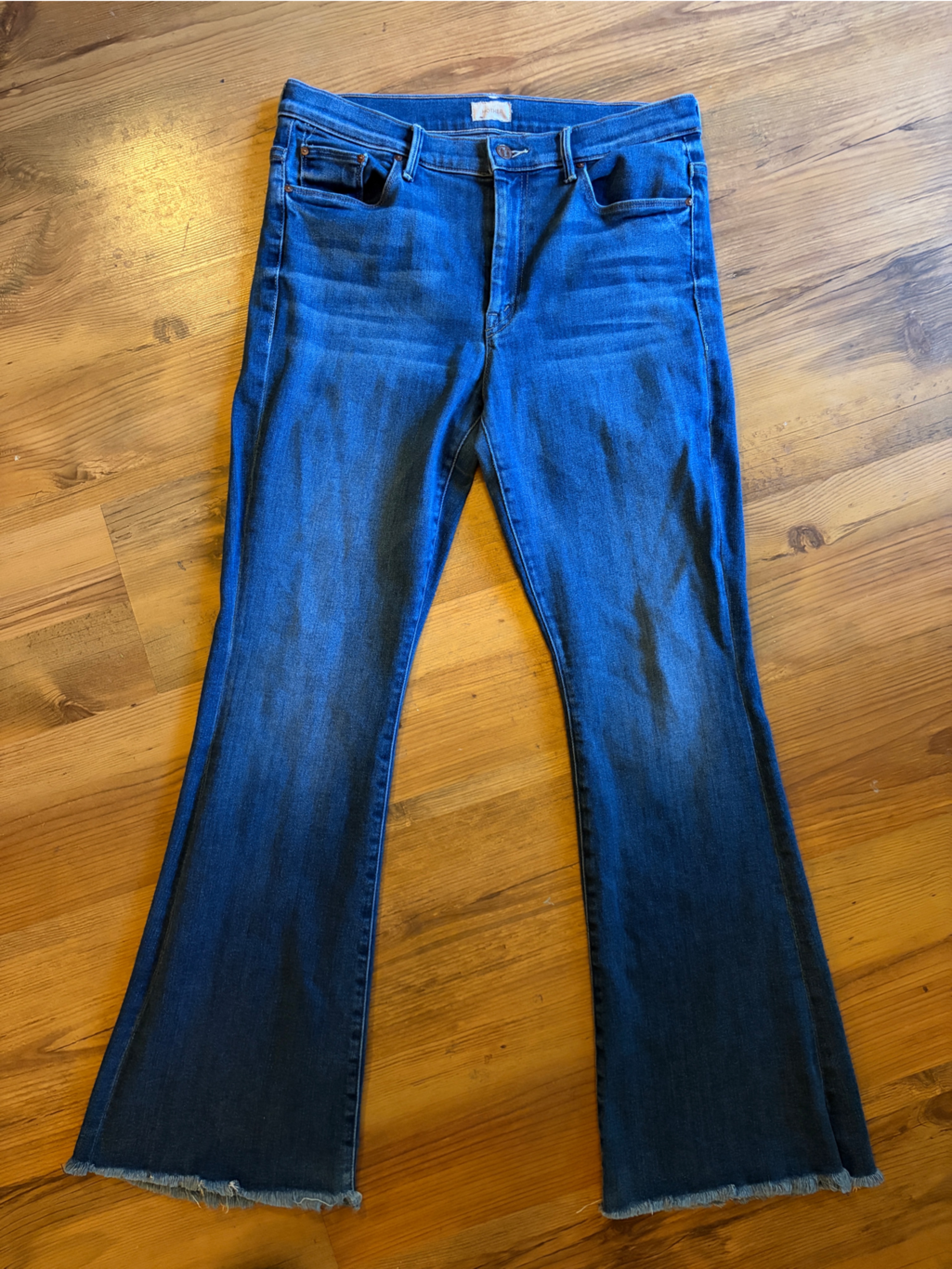 Mother The Weekender Fray Sweet & Sassy Stretch Flare 31